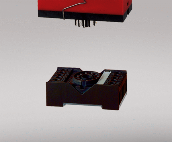 7023 11-pole relay socket